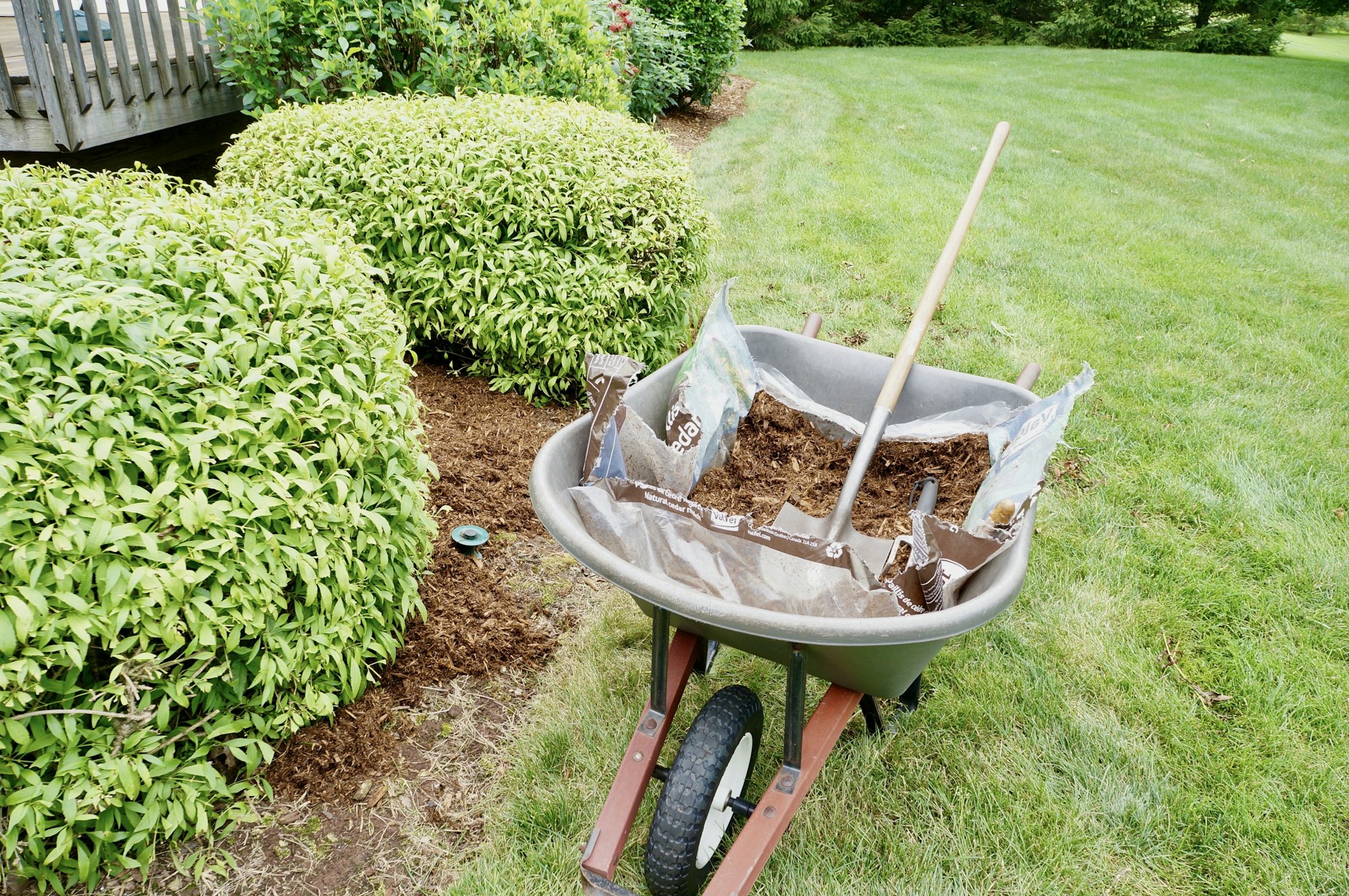 mulch installation services ankeny